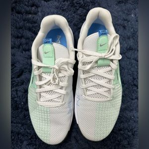 Nike Women’s Metcon 8 size 8.5
